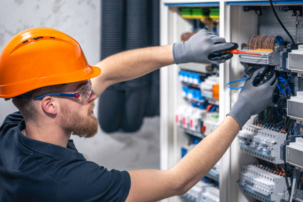 Best Local Electrician Companies  in Levelland, TX